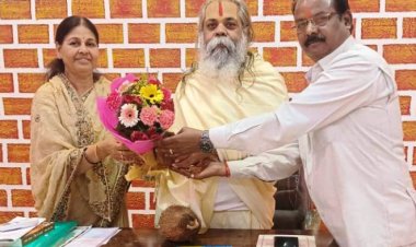 उपाधि मिलने पर दी बधाई