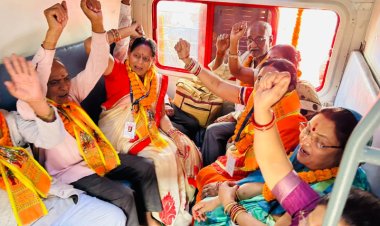 यात्रियों ने कहा, अयोध्या धाम के दर्शन करना बहुत सौभाग्य की बात