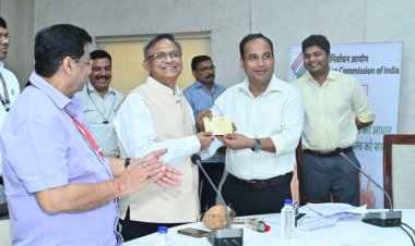 रायपुर में मतदान 07 मई को सुबह 7 बजे से शाम 6 बजे तक   वोटर्स व मतदान कर्मियों के लिए शुद्ध पेयजल, नींबू पानी, ओआरएस भी देगा अस्पताल