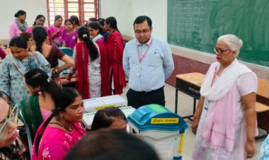 रायपुर लोकसभा के 857 मतदान केंद्रों में दिखेगी महिला सशक्तिकरण की झलक