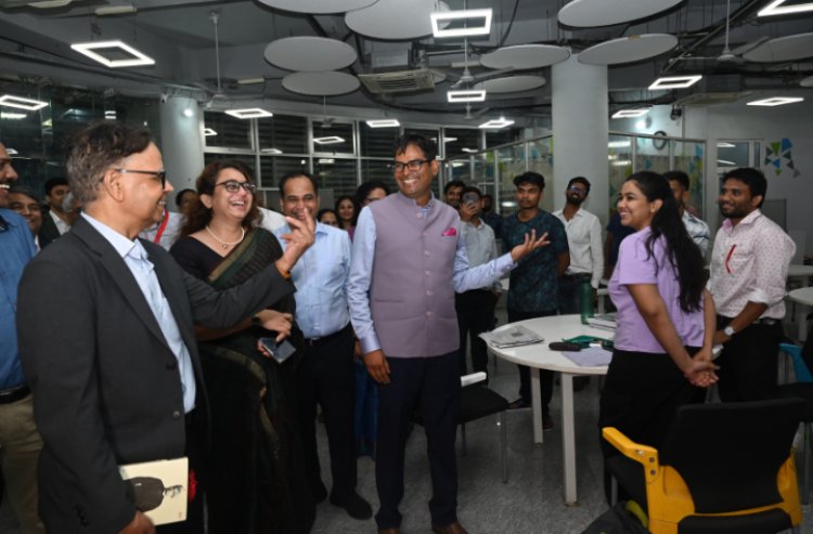 16वें वित्त आयोग के प्रतिनिधि मंडल ने देर रात पहुंचकर नालंदा परिसर का किया अवलोकन