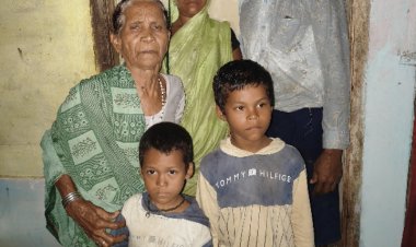 बारिश में मकान ढहने से फंसे थे परिवार के 5 लोग, प्रशासन की मदद से निकाला गया सुरक्षित  