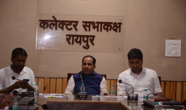 स्वच्छता के लिए जिले में चलेगा अभियान   जनभागीदारी, श्रमदान और सफाई मित्रों की सहभागिता से जिले का बनाएं स्वच्छ: कलेक्टर डॉ. गौरव सिंह