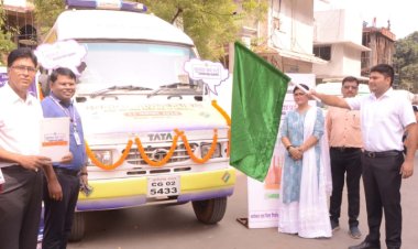 दक्षिण विधानसभा उपनिर्वाचन 2024   जिला पंचायत सीईओ ने मतदाता जागरूकता रथ को दिखाई हरी झंडी