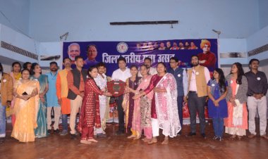 छत्तीसगढ़ युवा उत्सव के प्रतिभागियों को किया गया पुरस्कृत