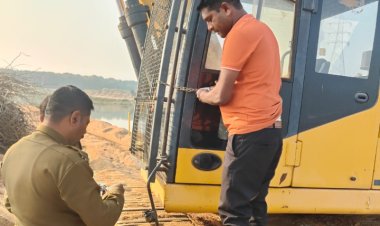 अवैध रेत खनन पर सख्त कार्रवाई: आरंग क्षेत्र में खदान सील, मशीनें व वाहन जब्त