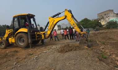 कोनी में अवैध प्लाटिंग के खिलाफ कार्रवाई,कलेक्टर के निर्देश पर कार्रवाई   कोनी में दो जगह की जा रही थी अवैध प्लाटिंग