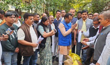 आज  बेलतरा विधानसभा के किसानों की परेशानी  को लेकर हम सब किसानों के साथ कंधे पर धान