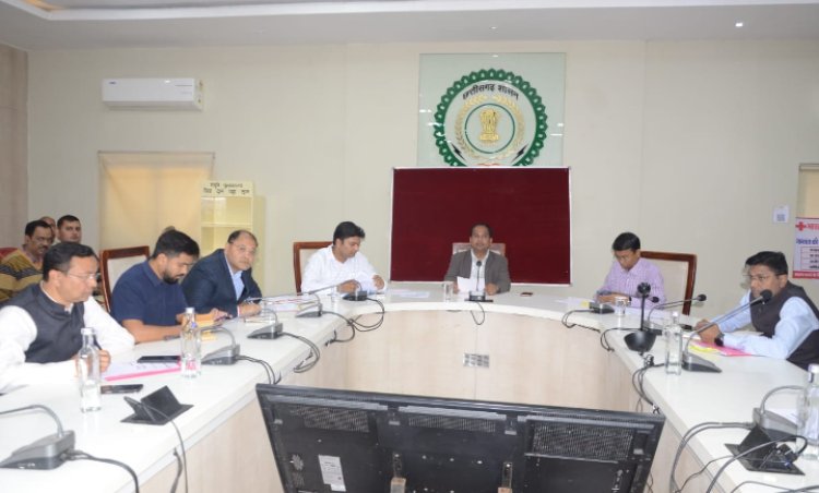 कलेक्टर ने ली समय-सीमा की बैठक, ई-ऑफिस के तहत ऑनलाइन फाइल निराकरण के निर्देश