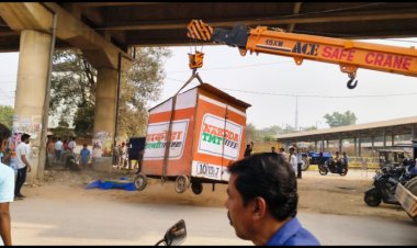 मोवा अंडरब्रिज से 14 ठेले हटाए गए, आवासीय क्षेत्र में संचालित बेकरी सील