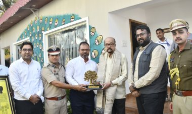 राज्यपाल रमेन डेका ने किया अचानकमार टाइगर रिजर्व का दौरा  जंगल सफारी का लिया आनंद, जनजातीय कला और प्राकृतिक सौंदर्य की सराहना